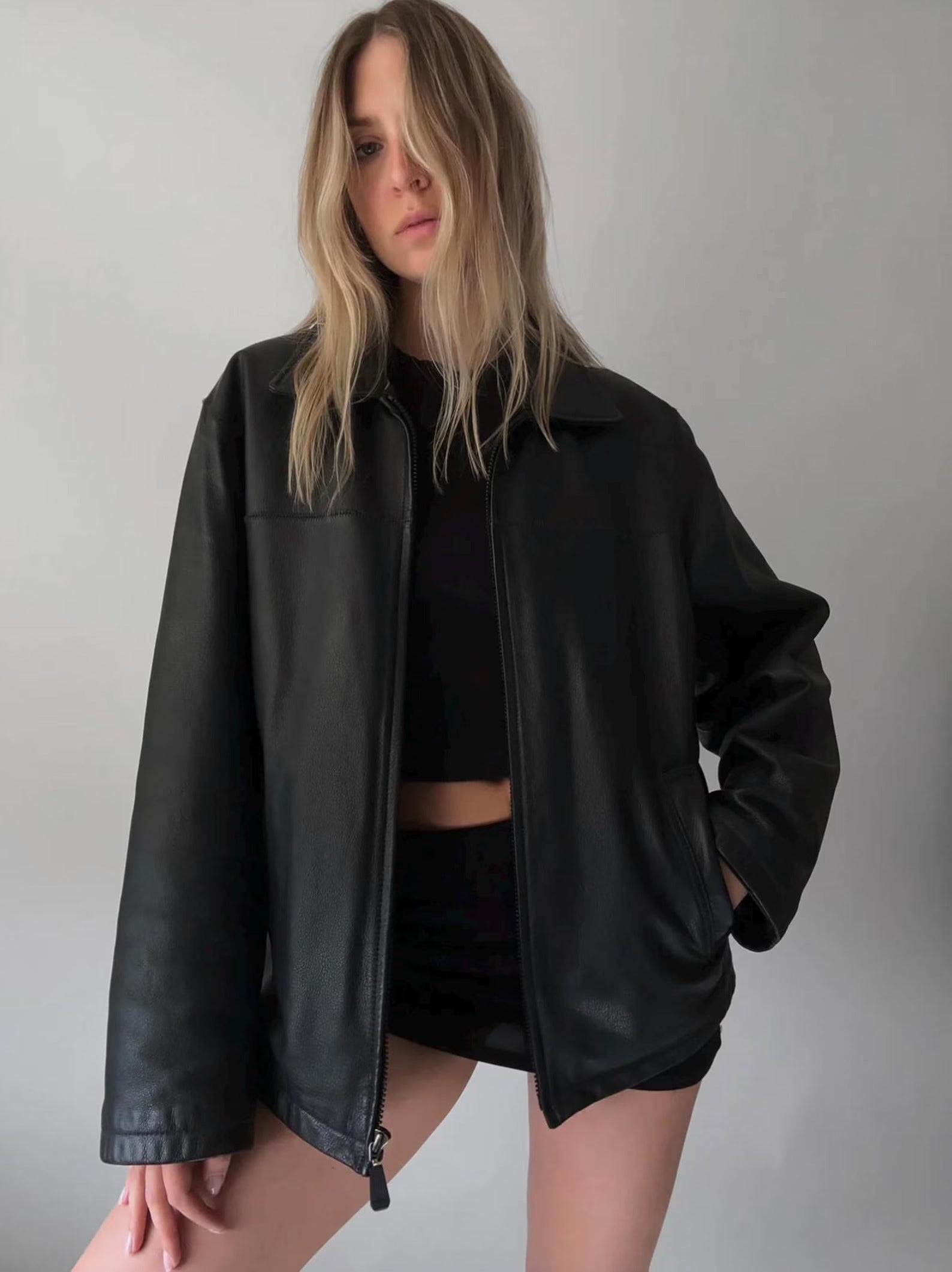 Women Classic black Leather Bomber jacket Oversized Straight Cut Sheep Women Leather Jacket Ladies Leather Jacket Ladies Soft Leather Jacket
