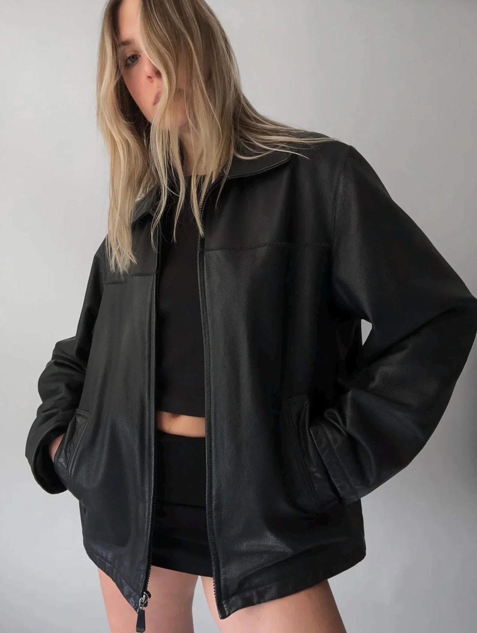 Women Classic black Leather Bomber jacket Oversized Straight Cut Sheep Women Leather Jacket Ladies Leather Jacket Ladies Soft Leather Jacket