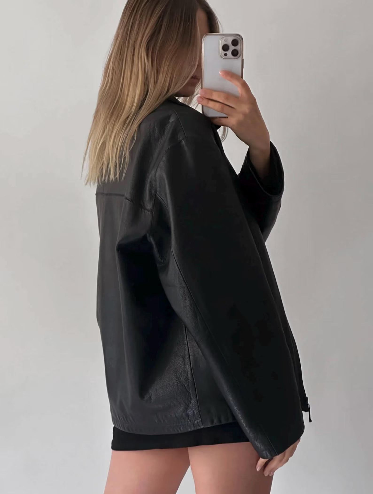 Women Classic black Leather Bomber jacket Oversized Straight Cut Sheep Women Leather Jacket Ladies Leather Jacket Ladies Soft Leather Jacket