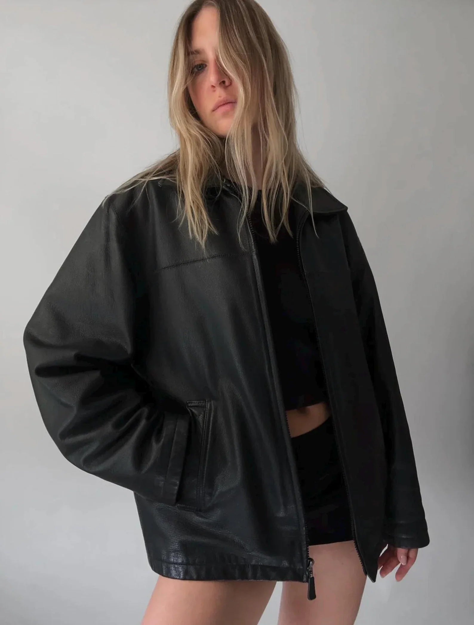 Women Classic black Leather Bomber jacket Oversized Straight Cut Sheep Women Leather Jacket Ladies Leather Jacket Ladies Soft Leather Jacket
